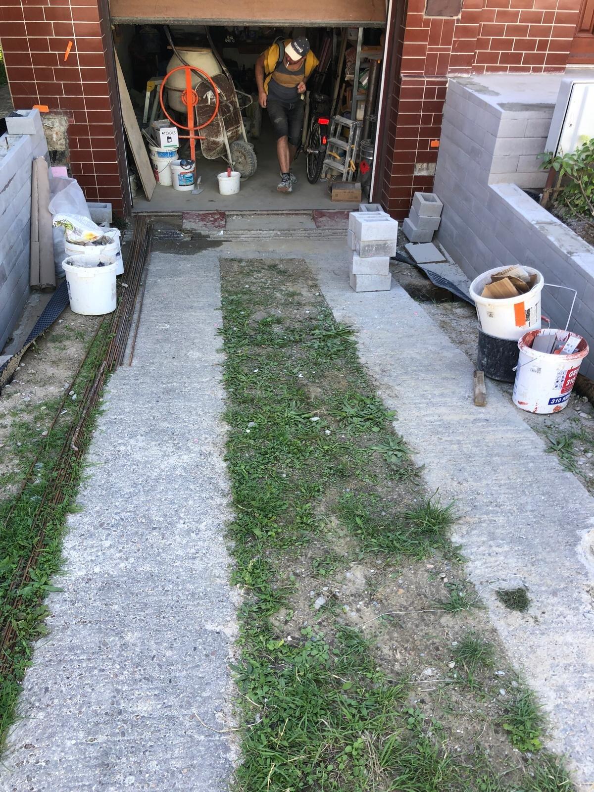 Rekonštrukcia chodníka a nájazdu - obrázok 2