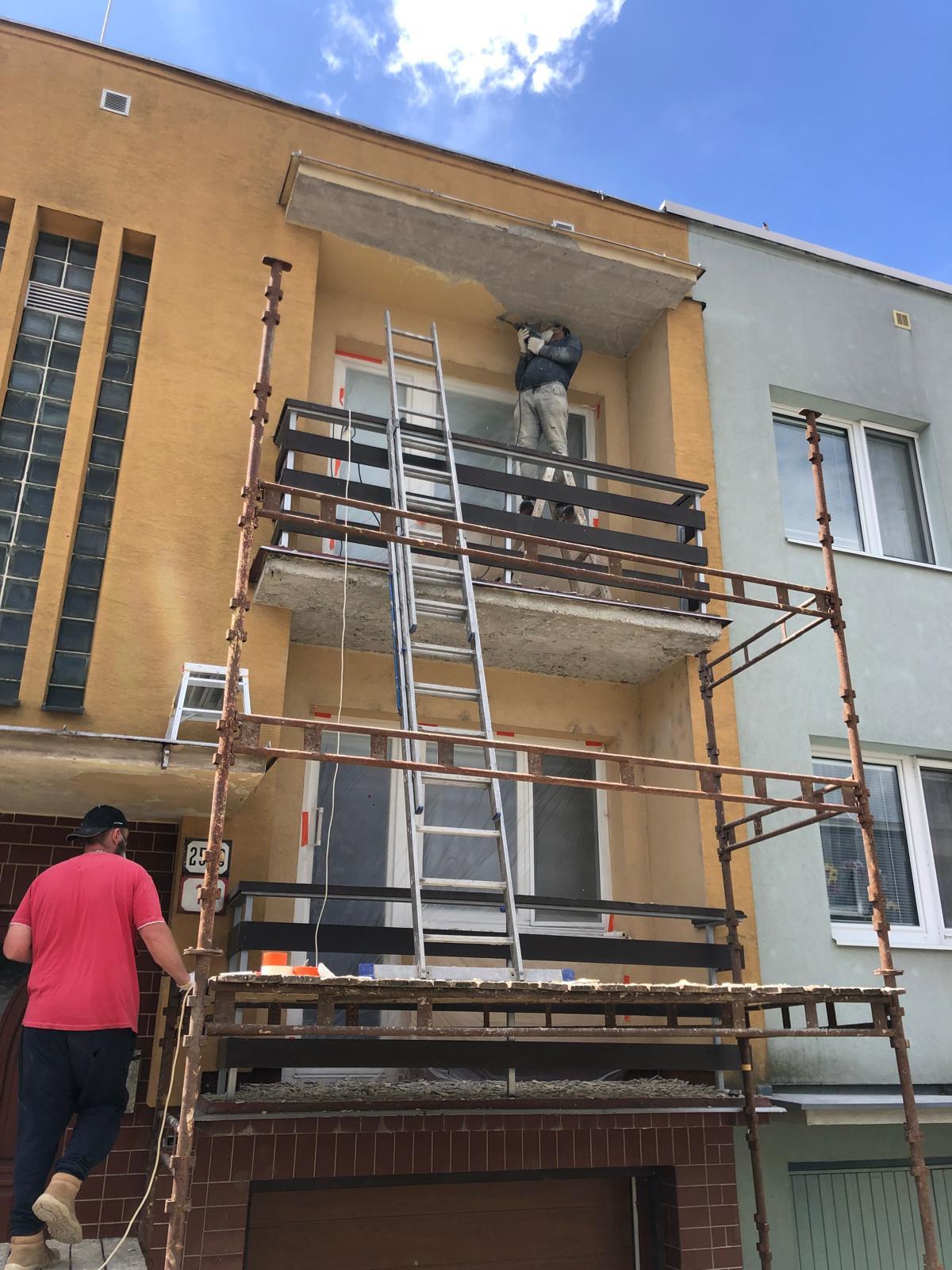 Rekonštrukcia chodníka a nájazdu - obrázok 7