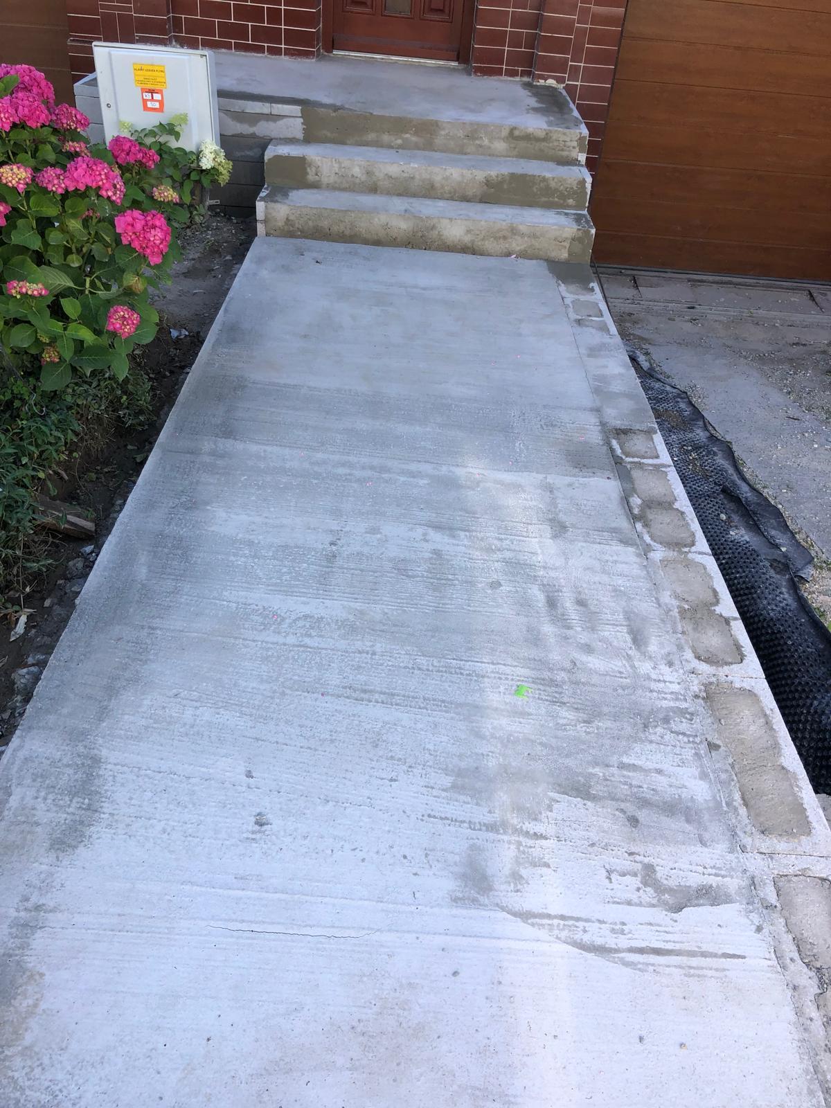 Rekonštrukcia chodníka a nájazdu - obrázok 16