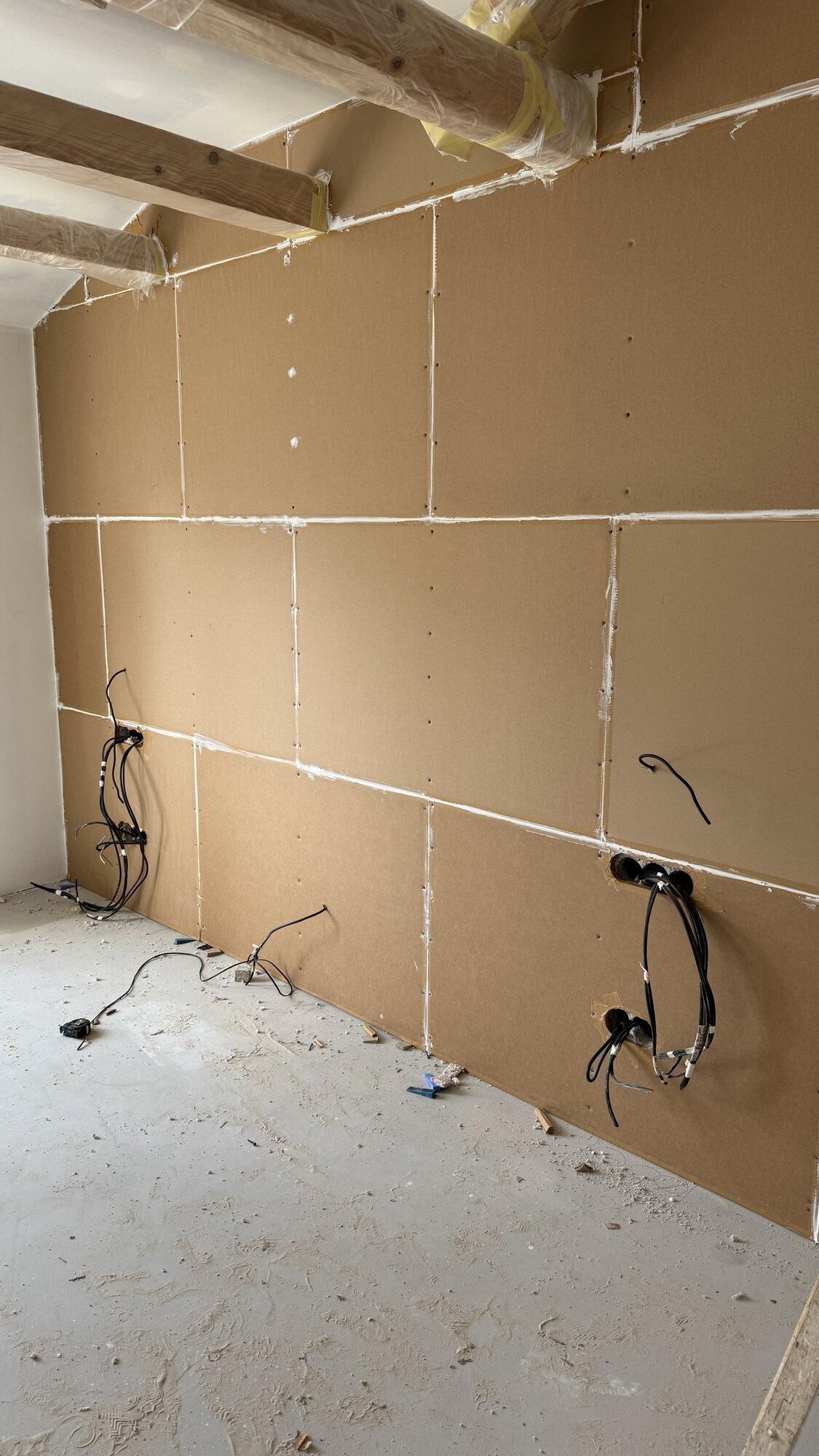 Rekonštrukcia kúpeľne a podkrovných priestorov v RD - obrázok 17