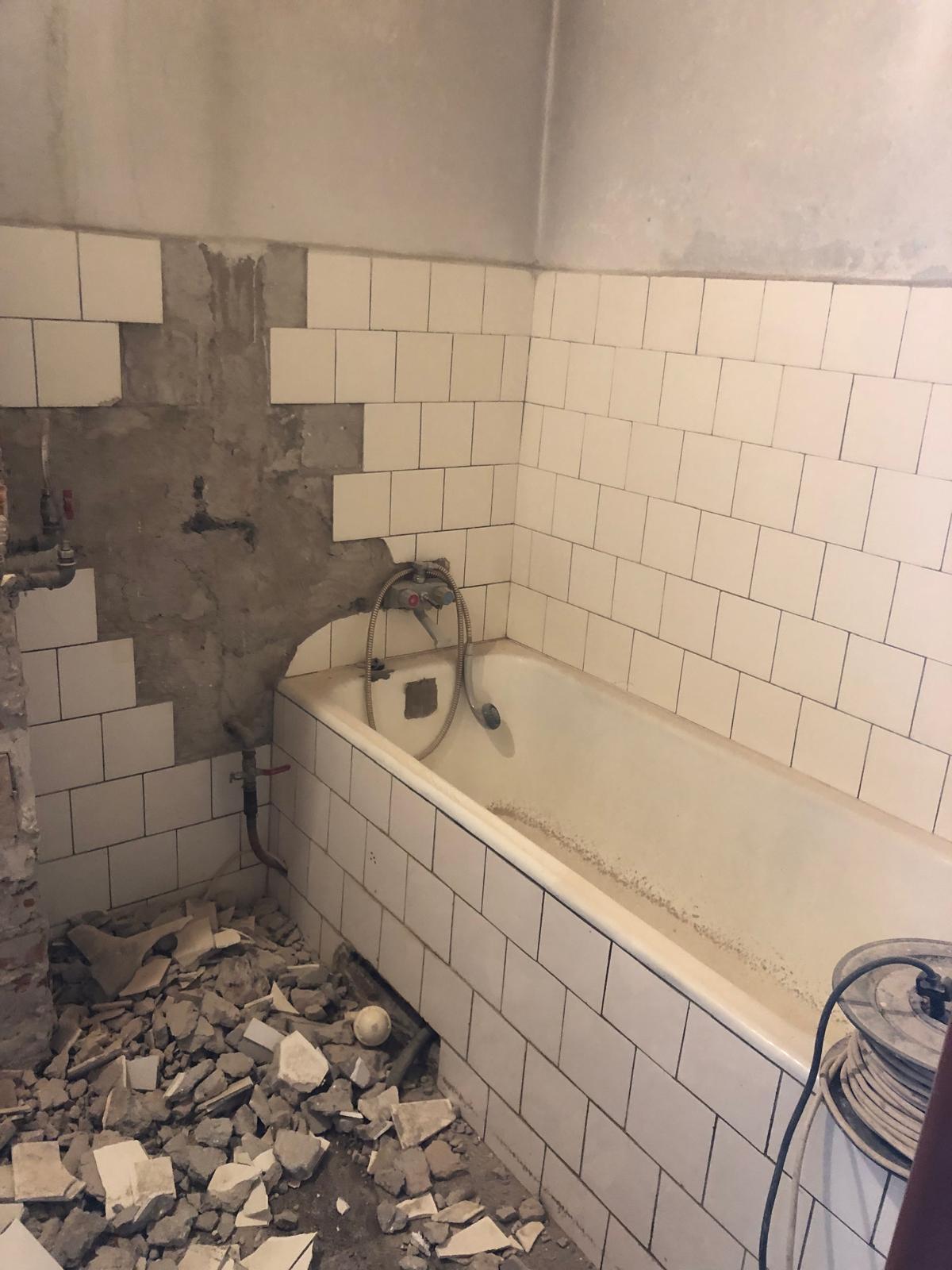 Rekonštrukcia kúpeľne v bytovom jadre - obrázok 3