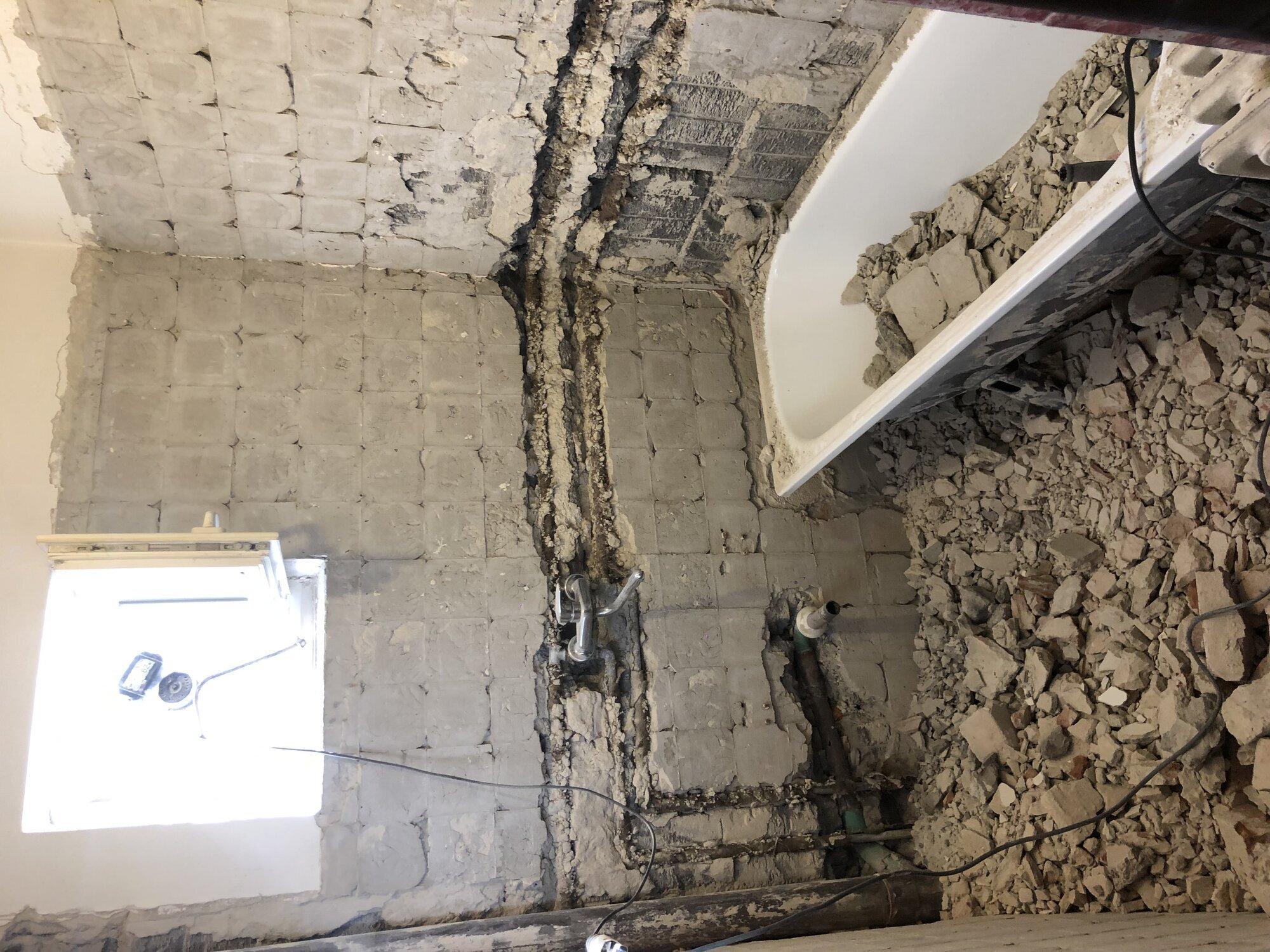 Rekonštrukcia kúpeľne v RD - obrázok 4