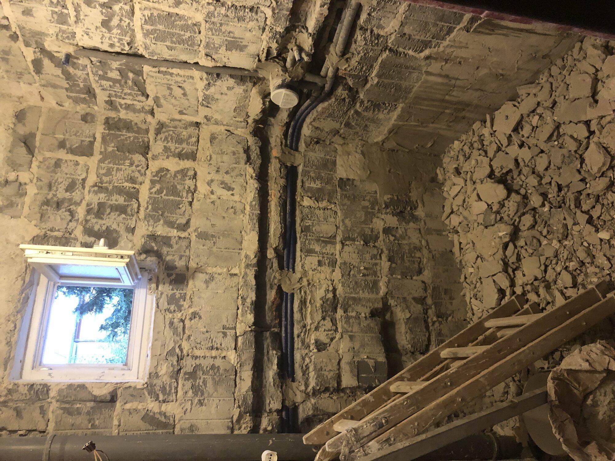 Rekonštrukcia kúpeľne v RD - obrázok 6