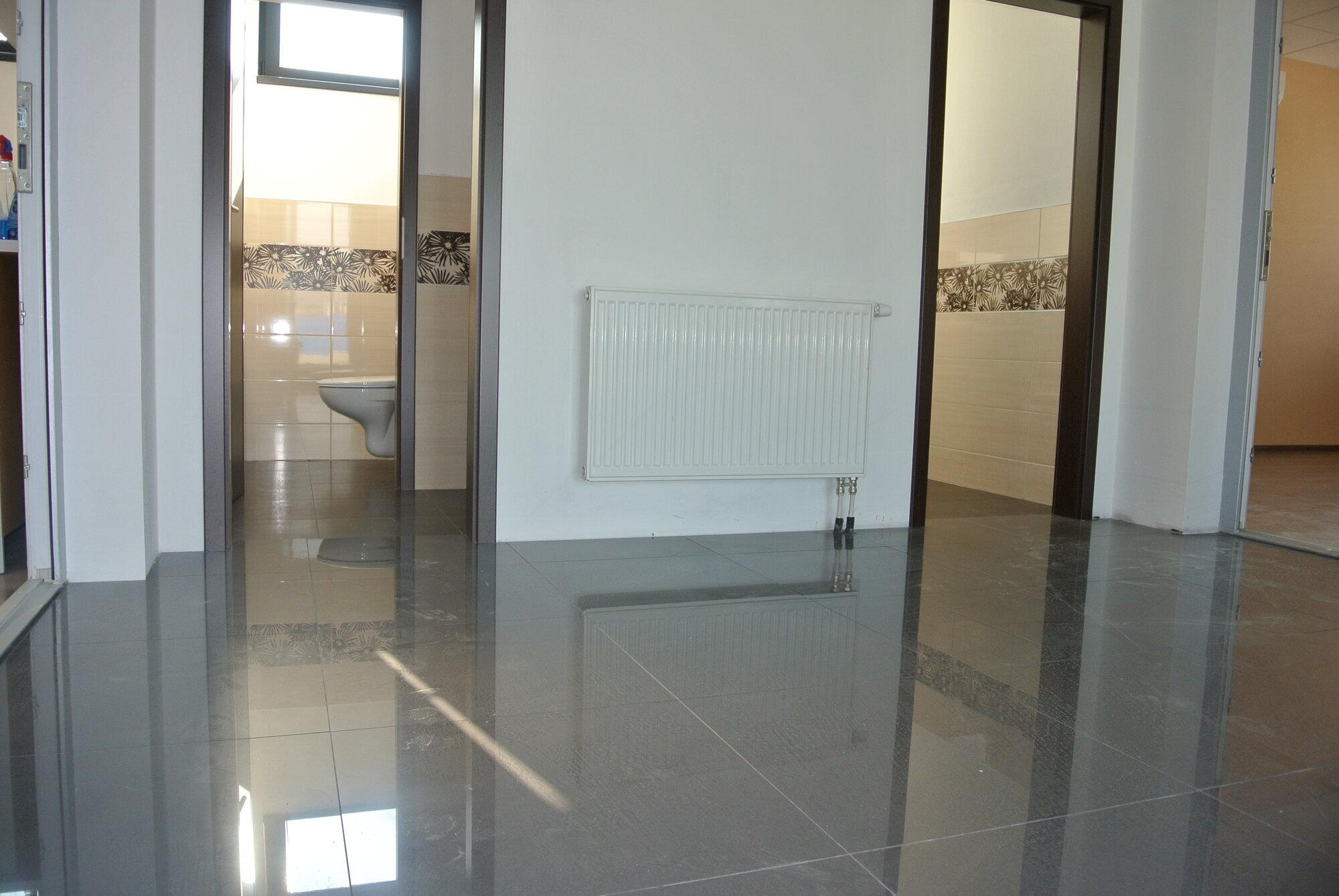 Nalepenie obkladov a dlažieb - obrázok 6