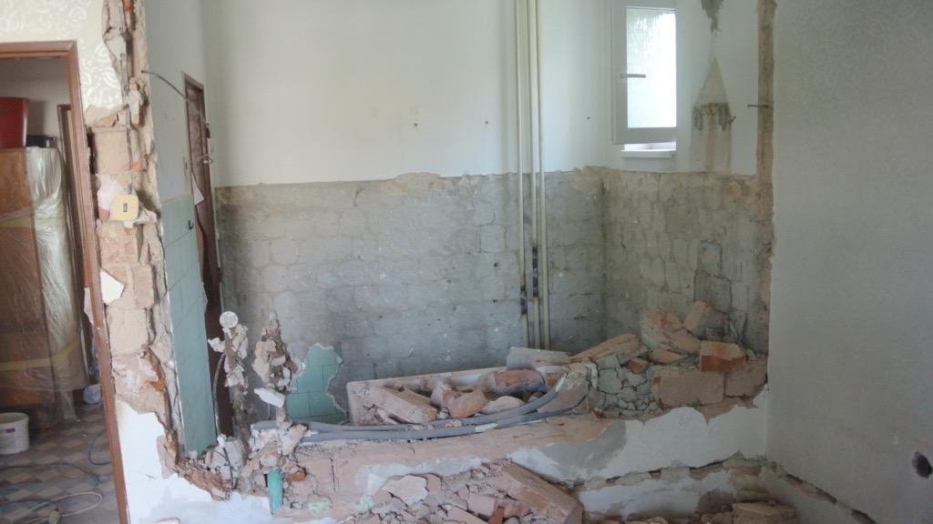 Rekonštrukcia kúpeľne, WC a kuchyne - obrázok 4