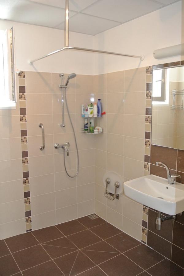 Rekonštrukcia kúpeľne, WC a kuchyne - obrázok 7