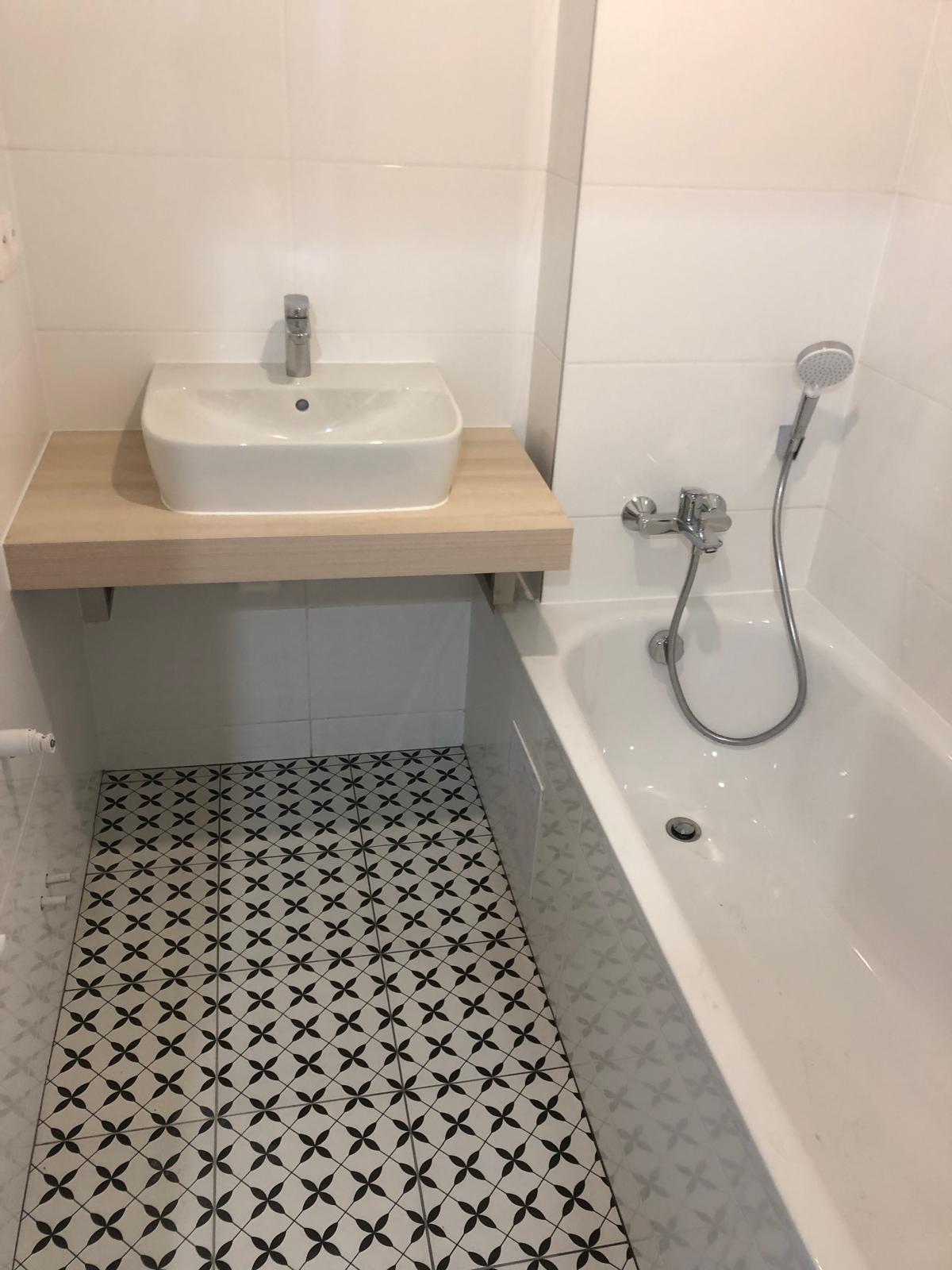 Rekonštrukcia kúpeľne v bytovom jadre