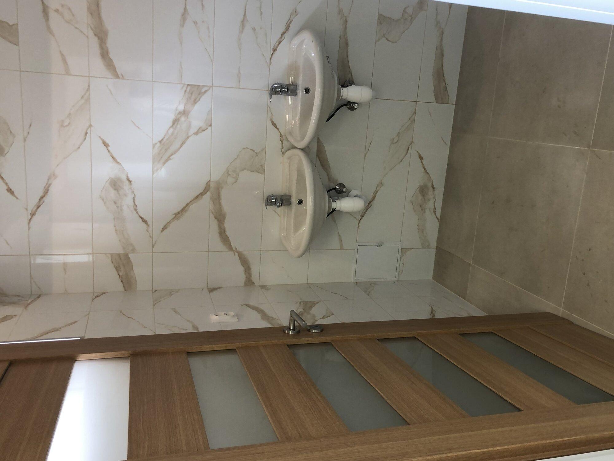 Rekonštrukcia sociálnych zariadení a spoločenského priestoru - obrázok 6