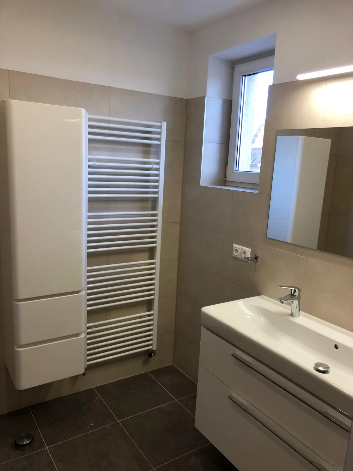 Rekonštrukcia kúpeľne a WC - obrázok 10